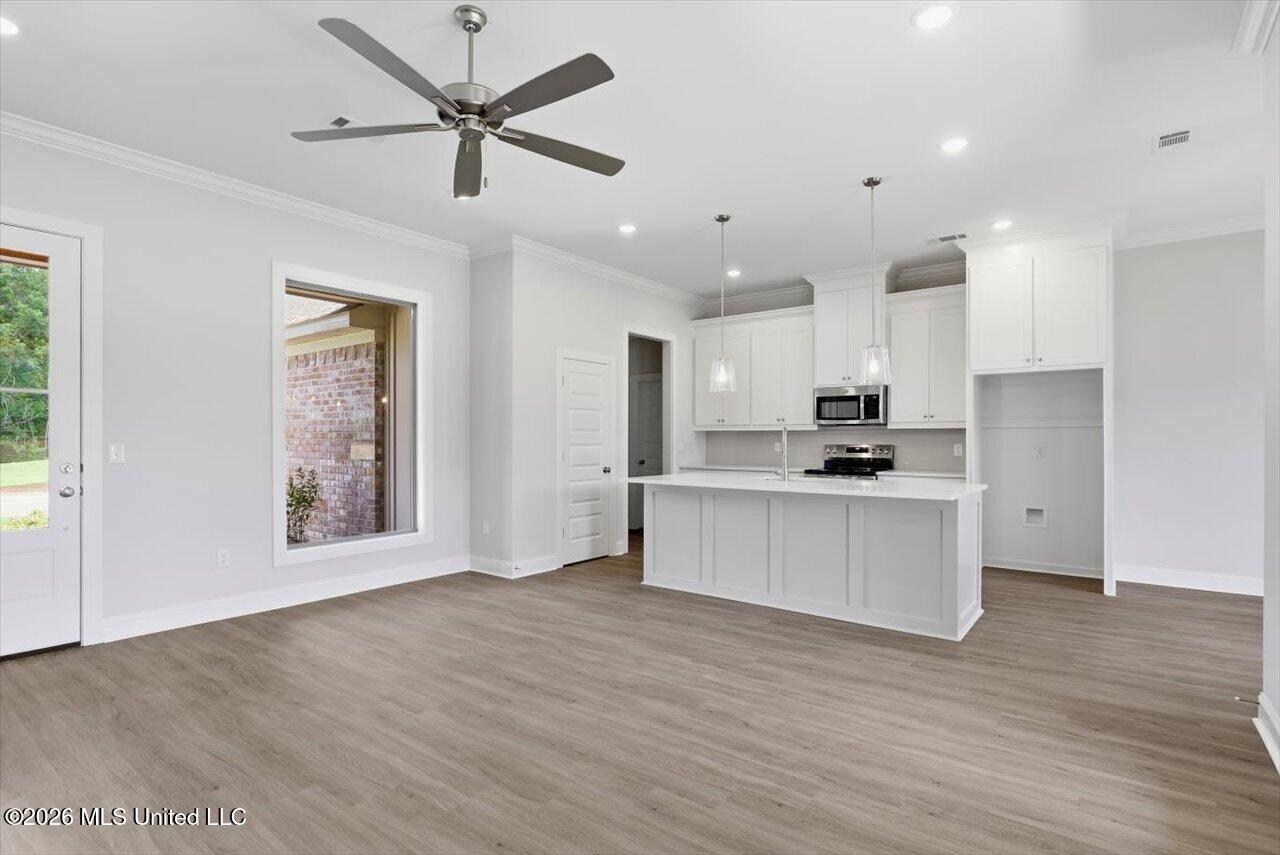 142 Stapleton Drive Property Photo 6