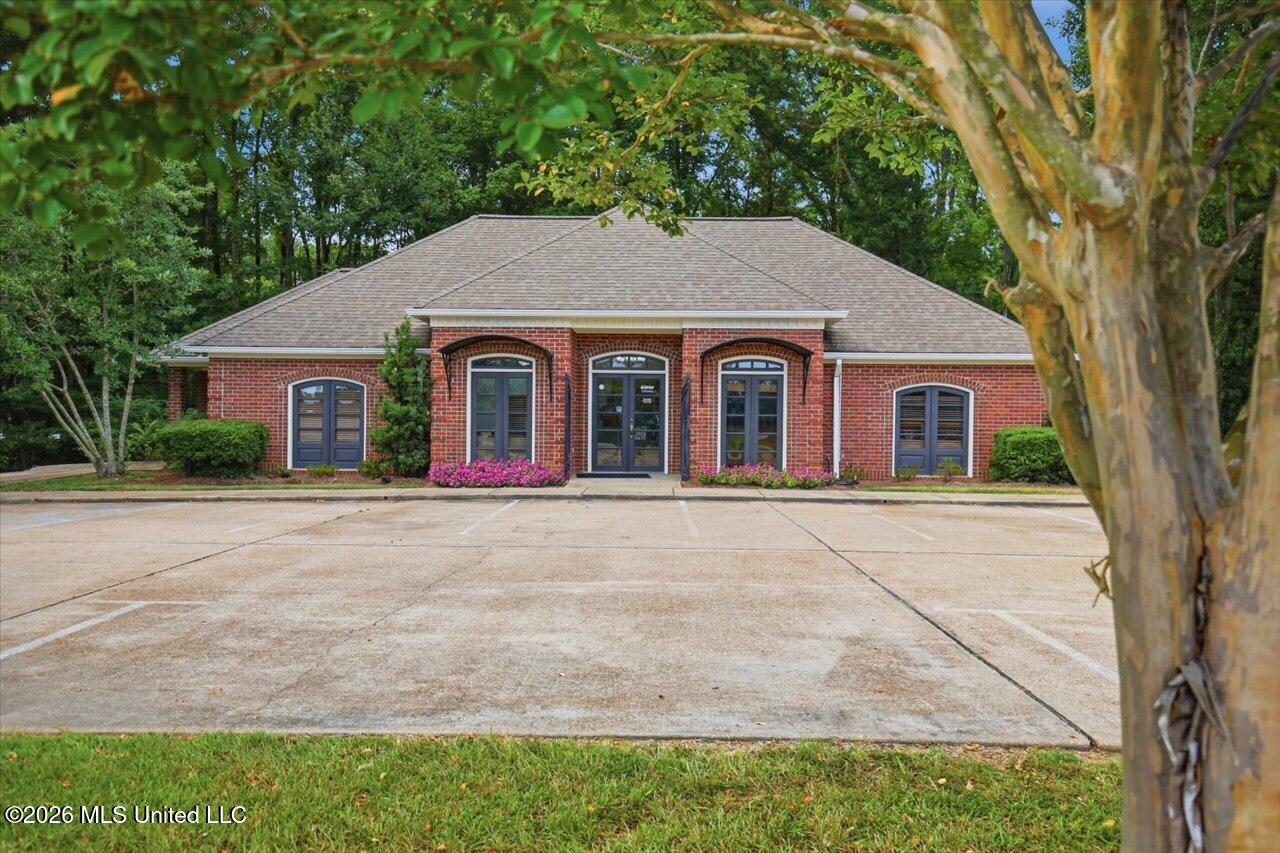 200 Forest View Drive Property Photo 1