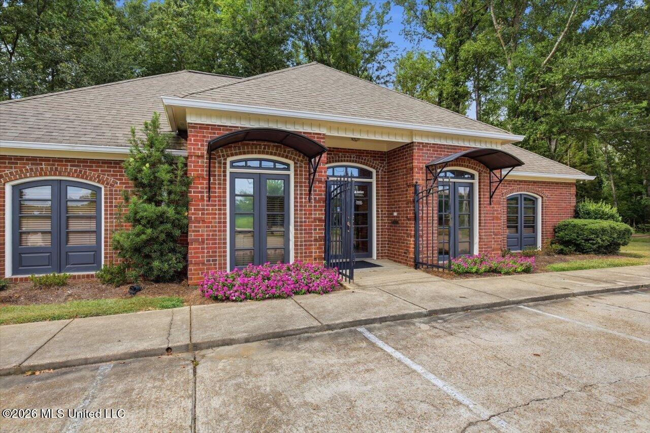 200 Forest View Drive Property Photo 6