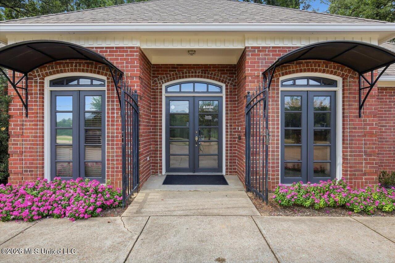 200 Forest View Drive Property Photo 7