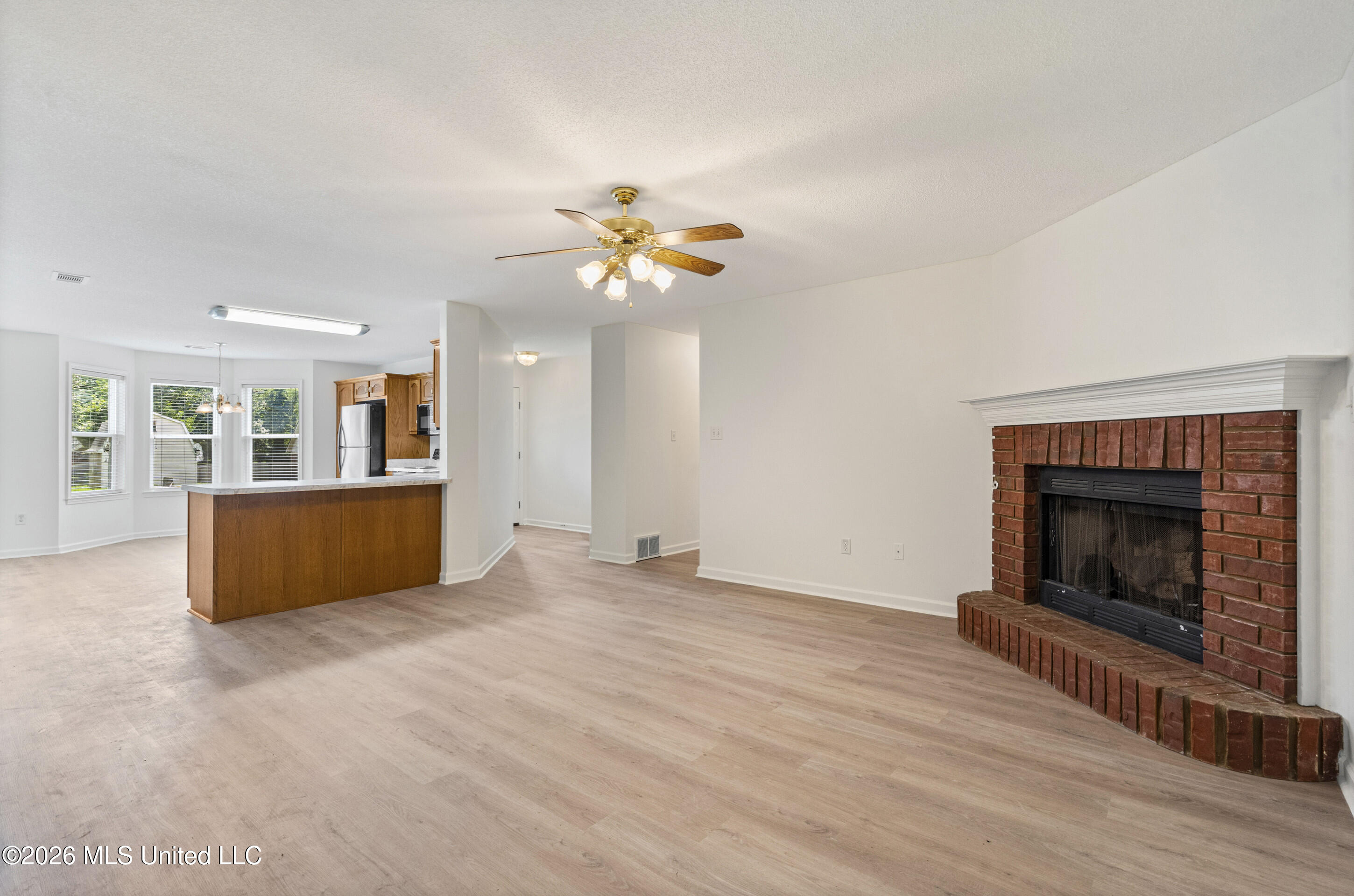 120 Lindsey Marie Lane Property Photo 6