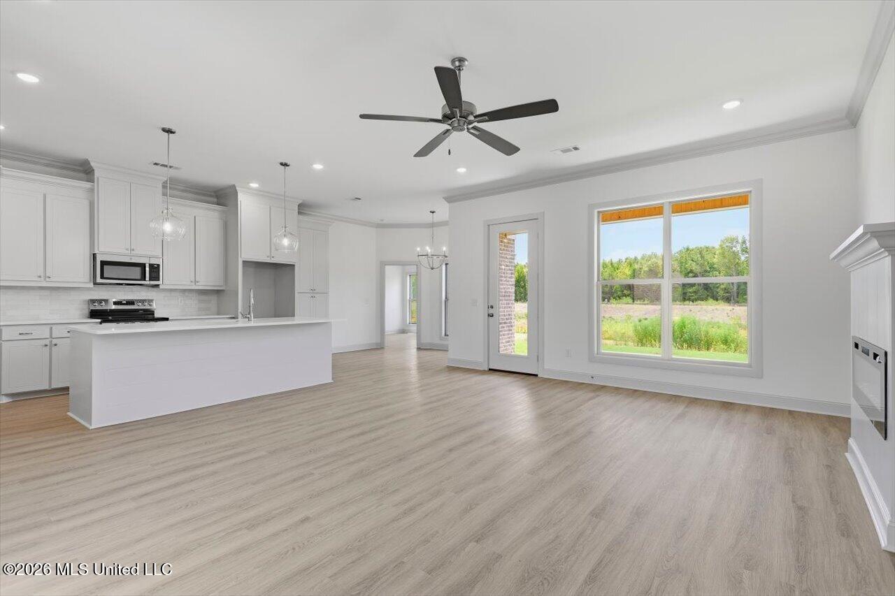 146 Stapleton Drive Property Photo 4