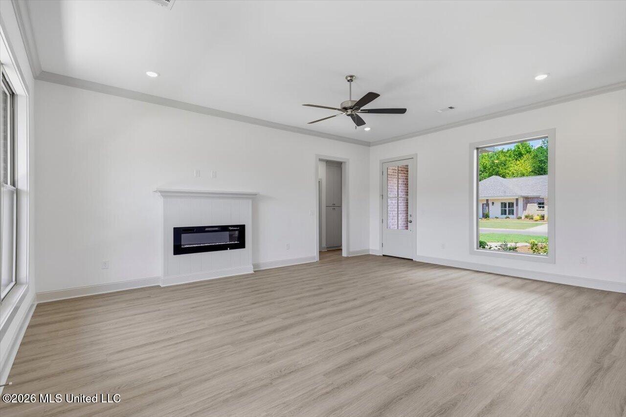 146 Stapleton Drive Property Photo 6