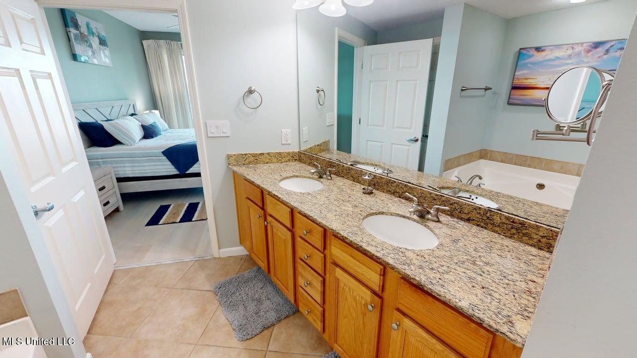 2228 Beach Drive Property Photo 6