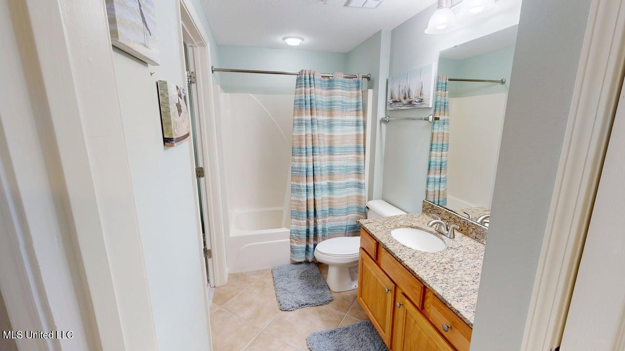 2228 Beach Drive Property Photo 13