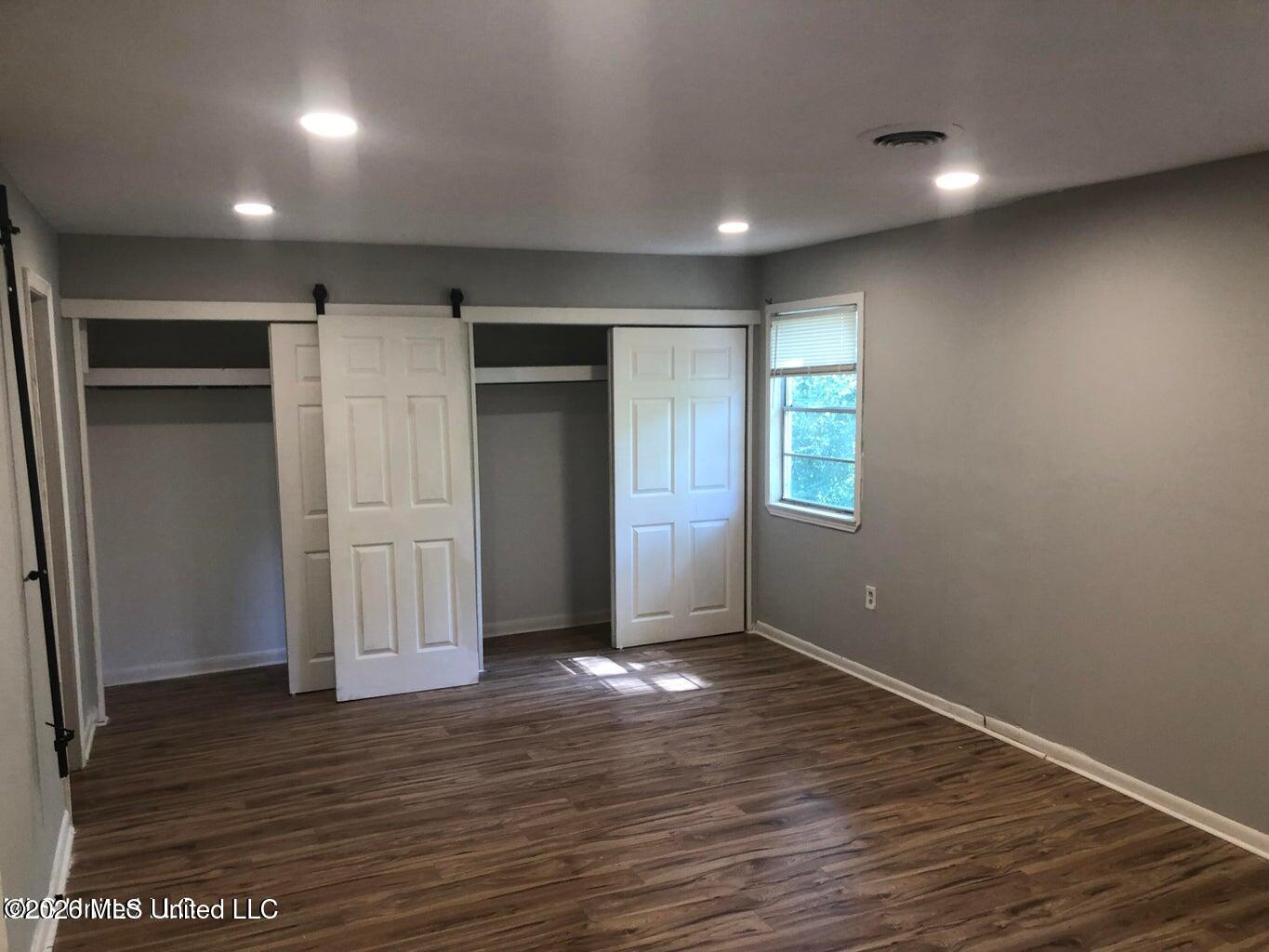 742 Heather Lane Property Photo 6