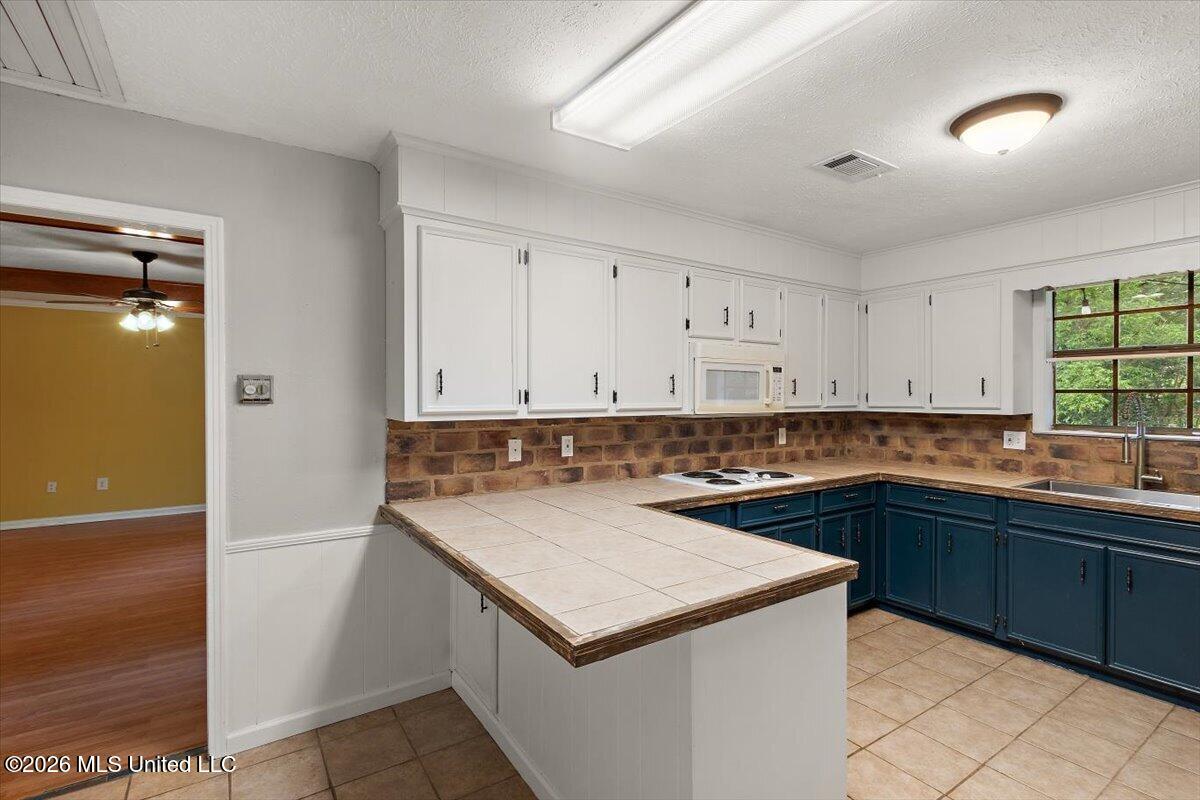 44 Sunline Court Property Photo 7