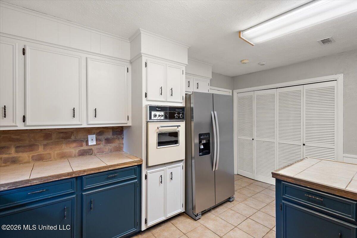 44 Sunline Court Property Photo 10