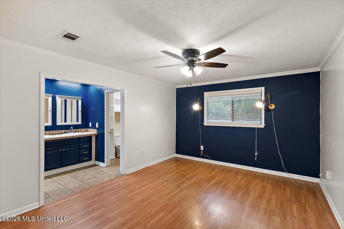 44 Sunline Court Property Photo 11