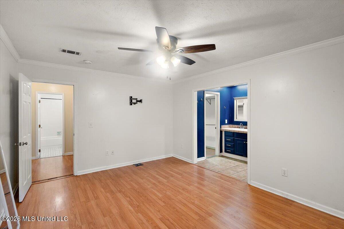 44 Sunline Court Property Photo 12
