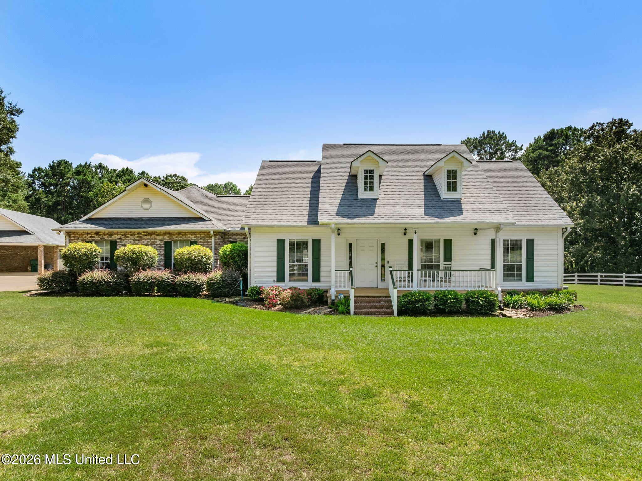 2111 Old Brookhaven Road Property Photo 1