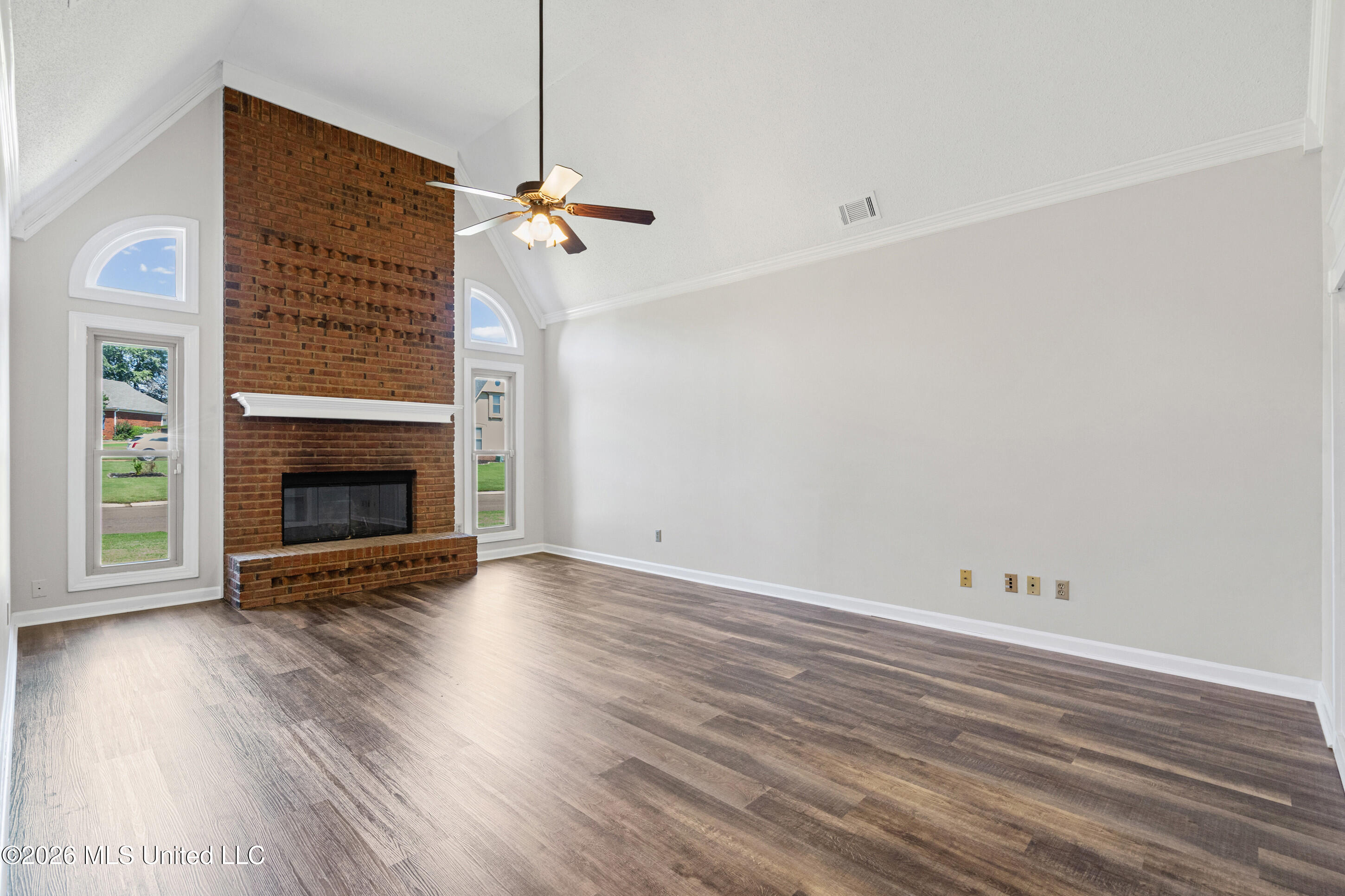 7264 Flower Creek Drive Property Photo 2
