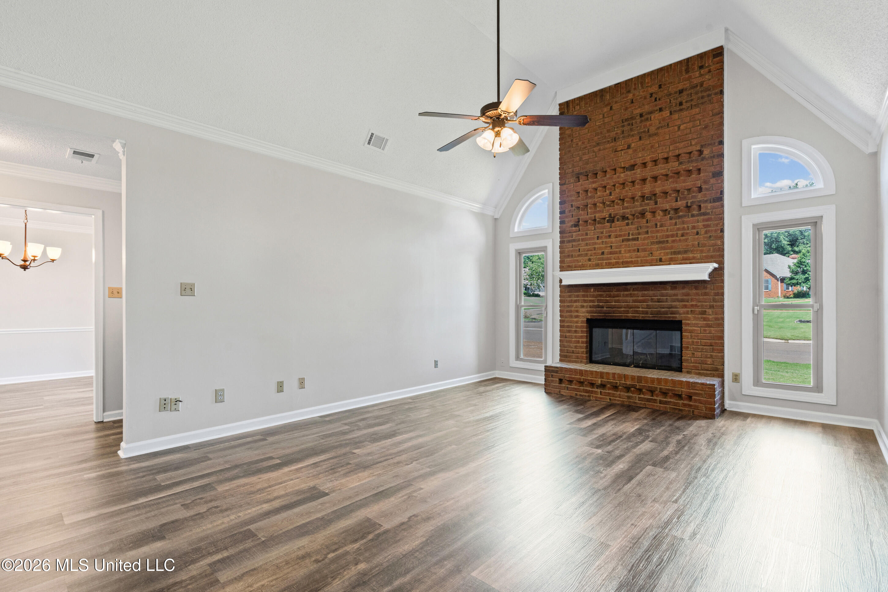 7264 Flower Creek Drive Property Photo 8