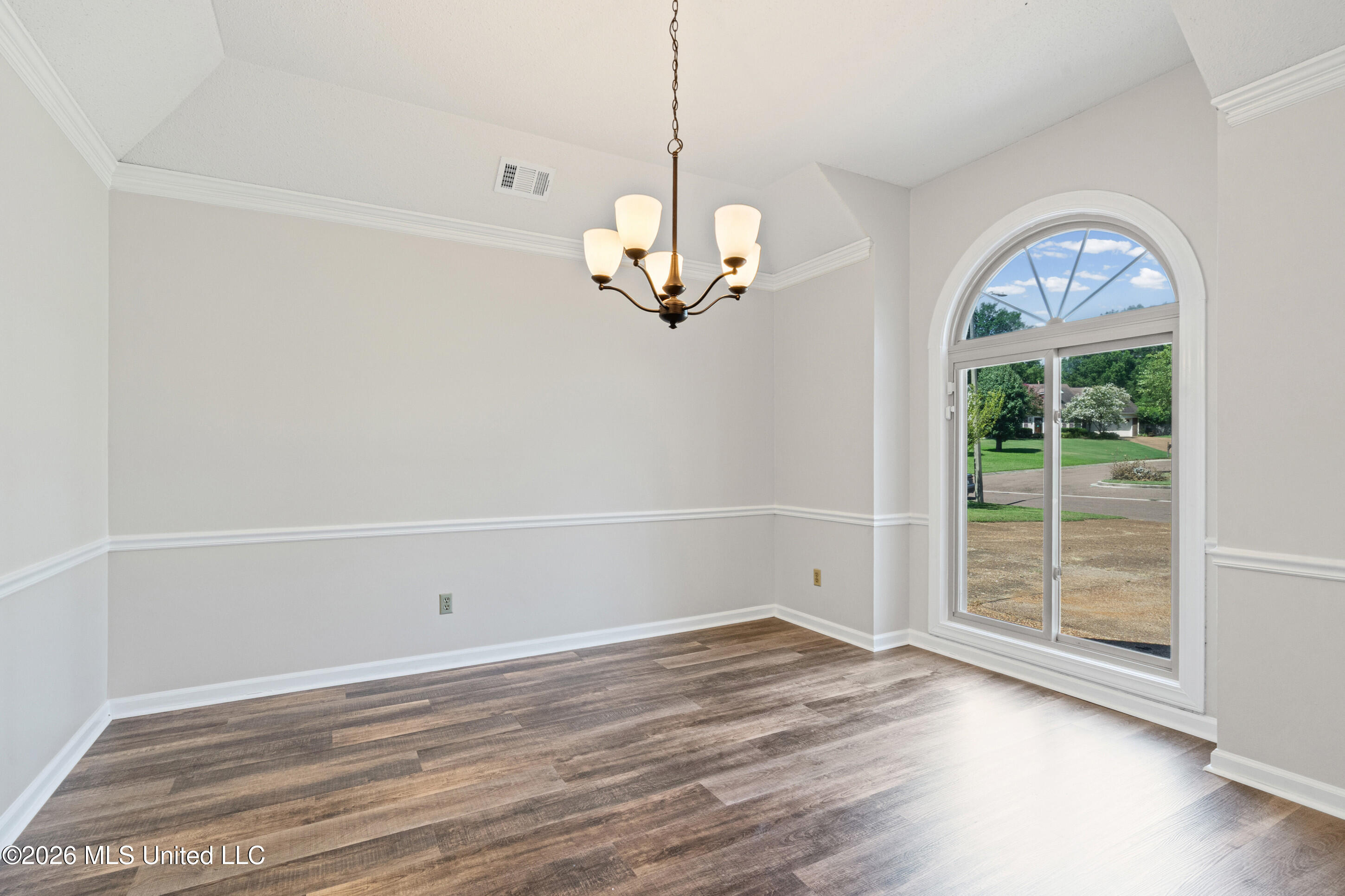 7264 Flower Creek Drive Property Photo 10