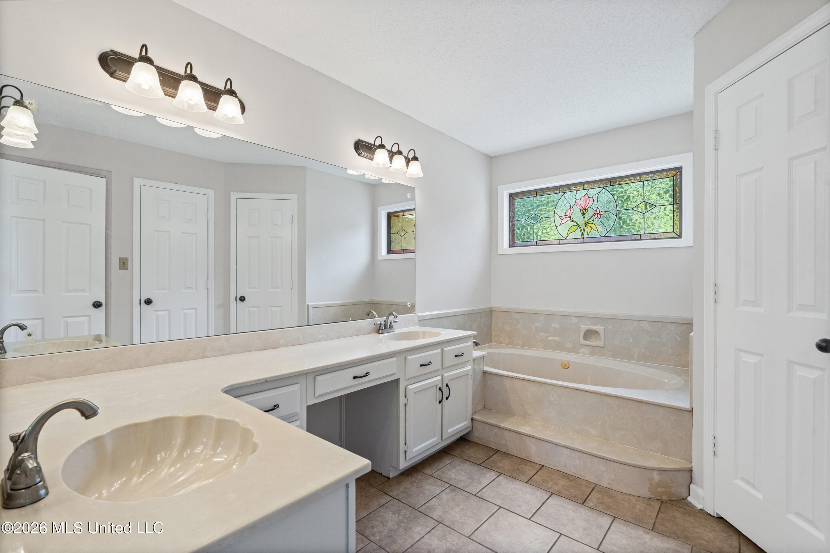 7264 Flower Creek Drive Property Photo 10