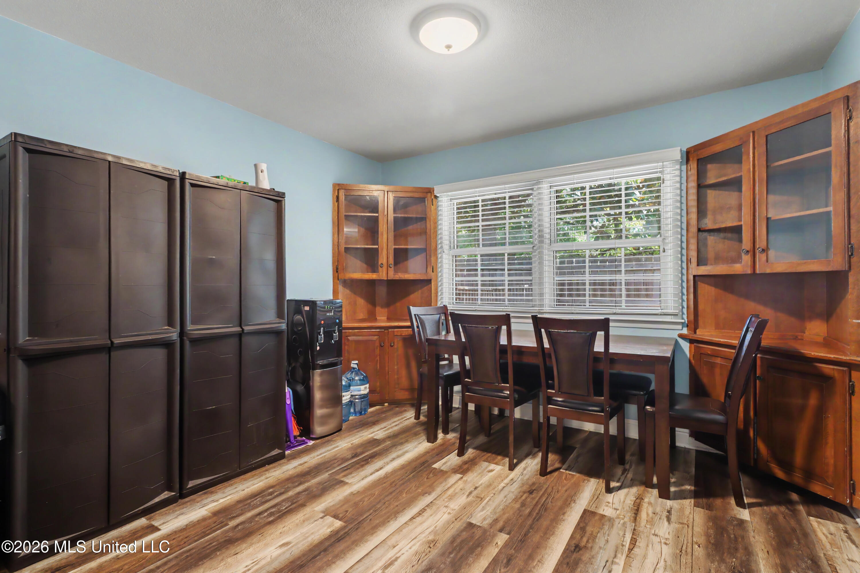 20 Woodglen Drive Property Photo 4