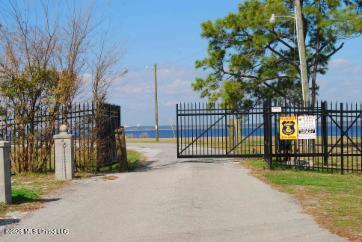 Holly Point Property Photo 10