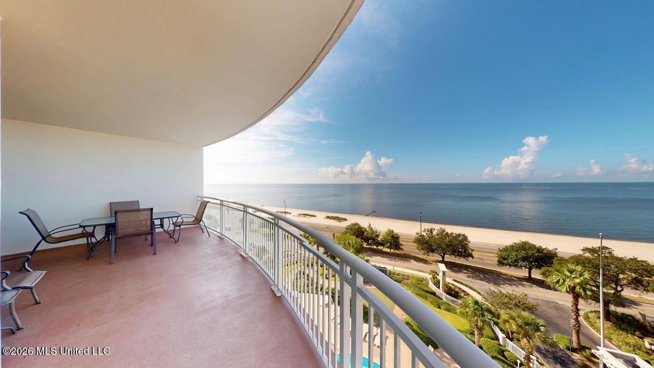 2230 Beach Drive Property Photo 2