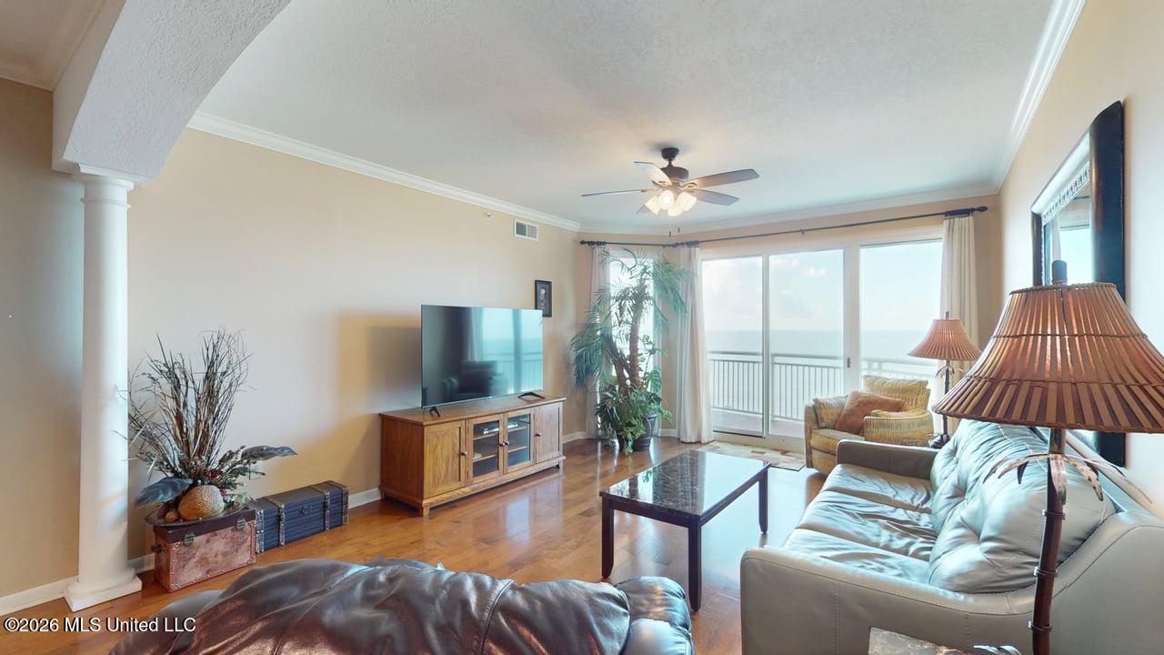 2230 Beach Drive Property Photo 5