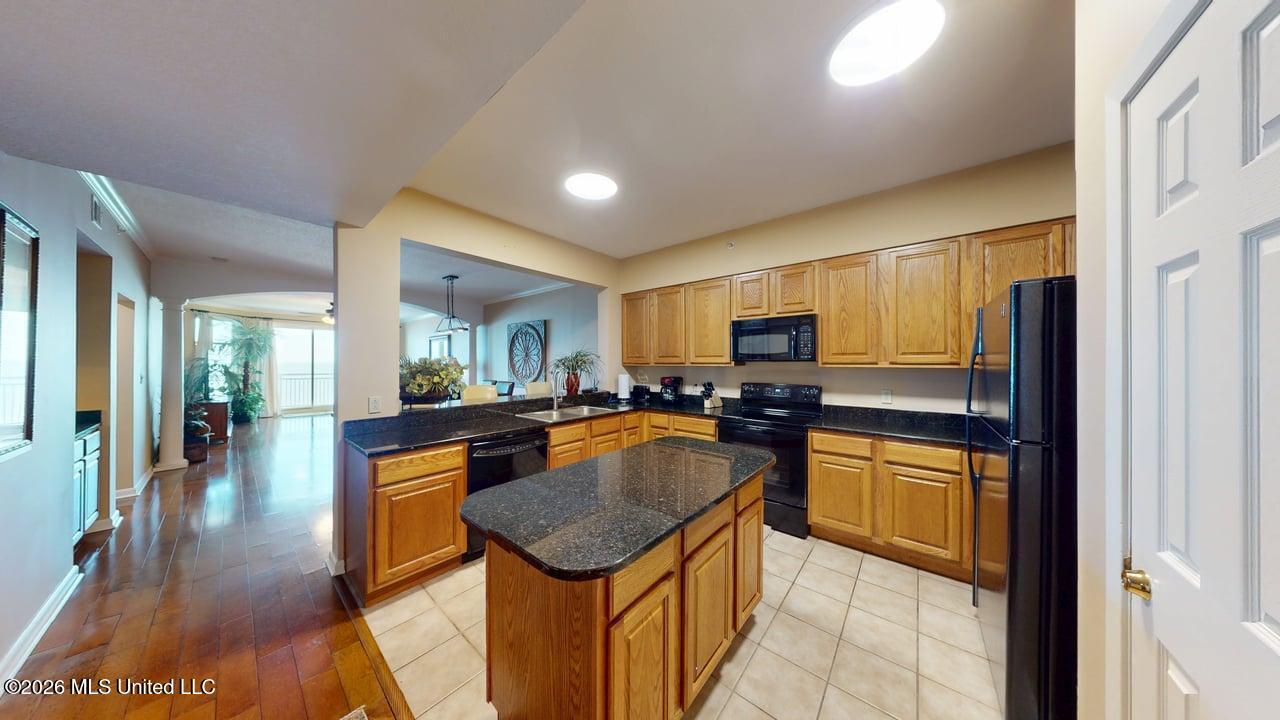 2230 Beach Drive Property Photo 11