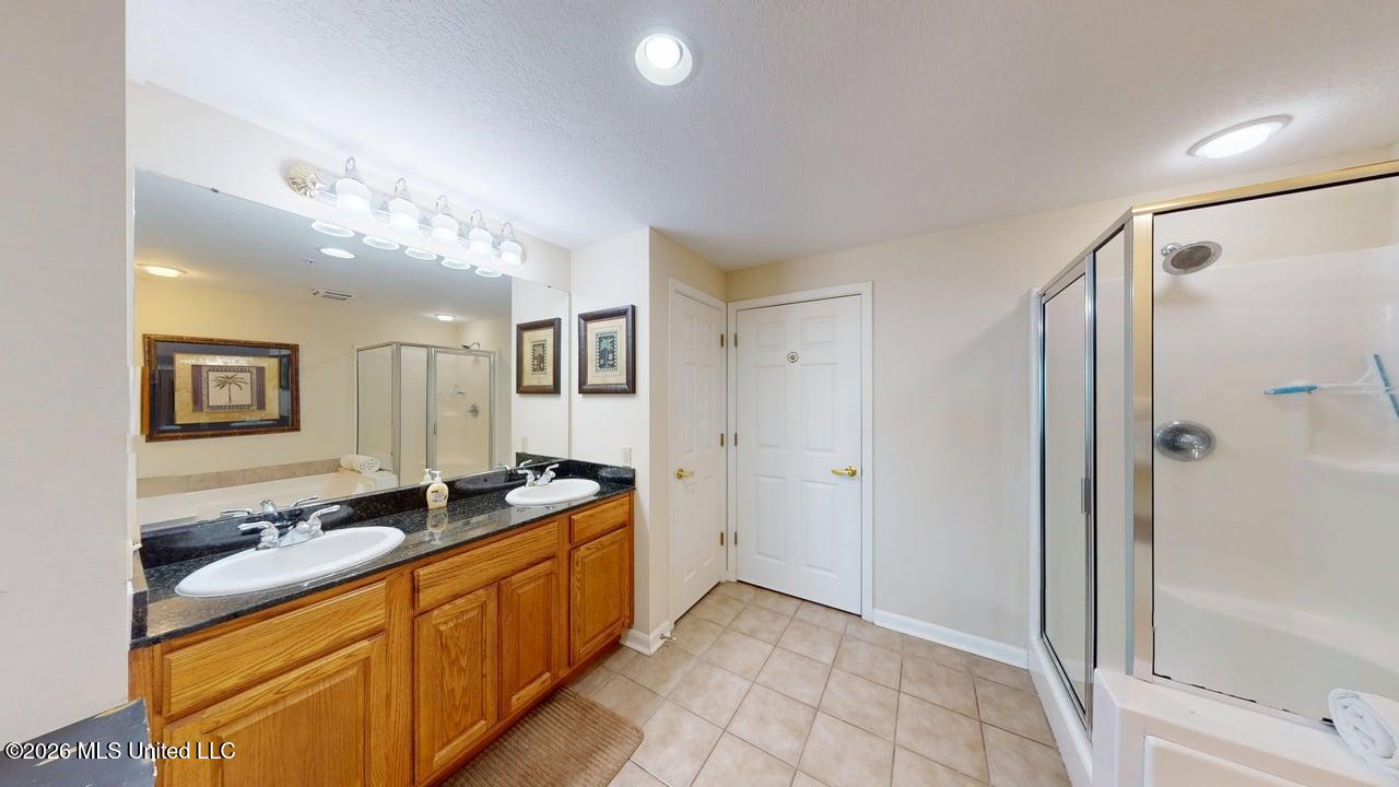 2230 Beach Drive Property Photo 16