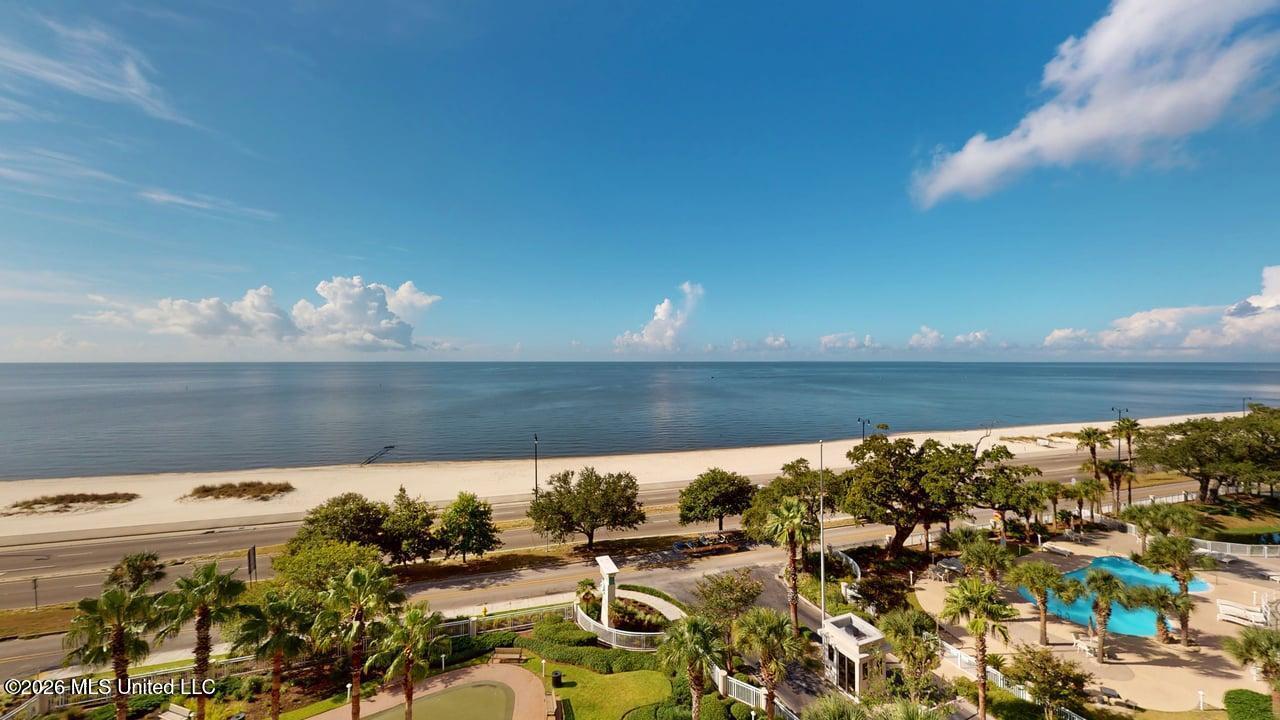 2230 Beach Drive Property Photo 23
