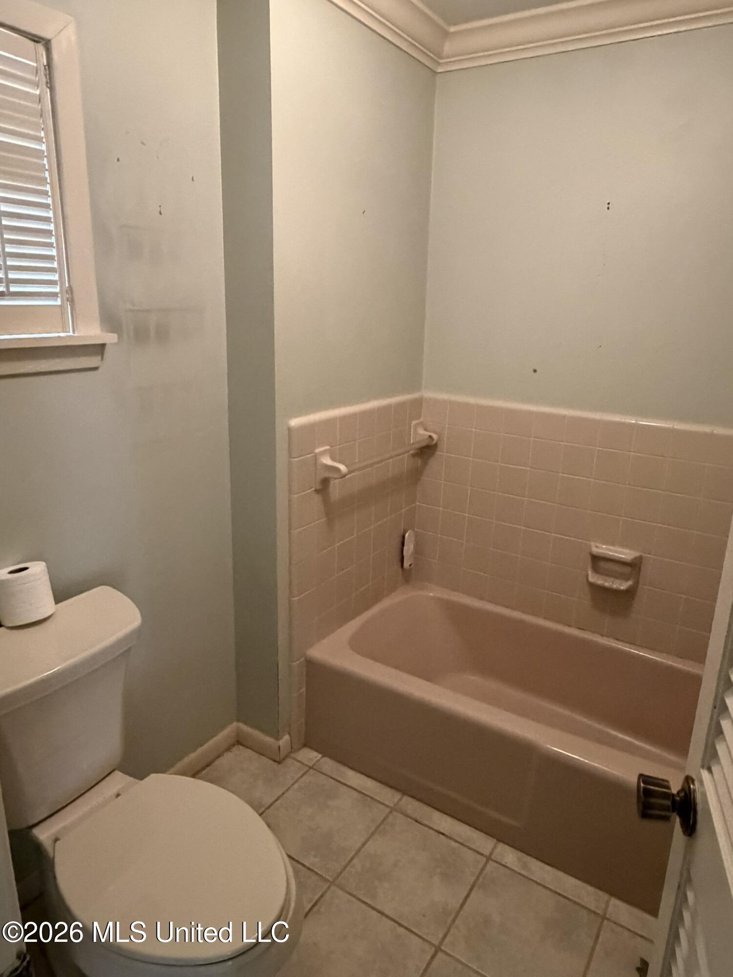111 Greenwood Lane Property Photo 6