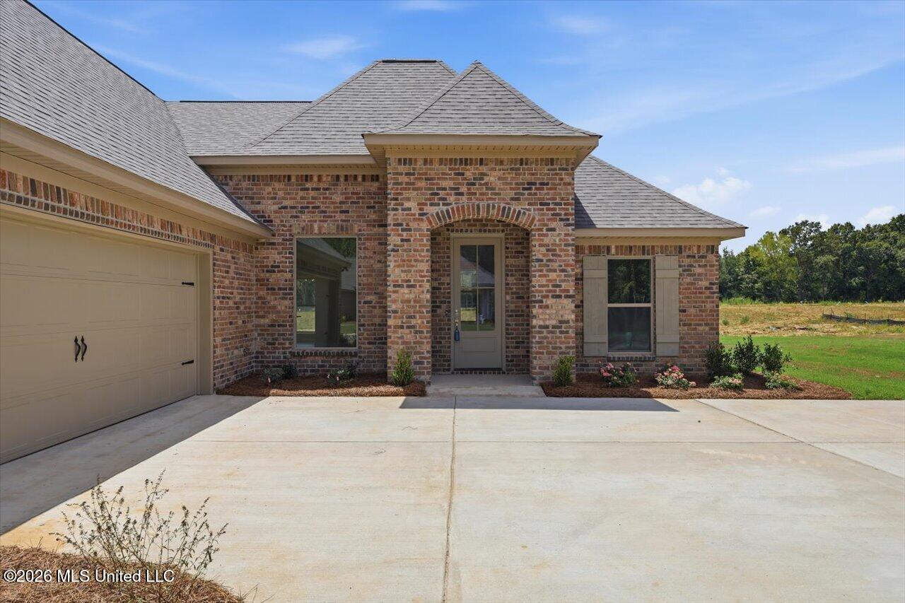 144 Stapleton Drive Property Photo 3