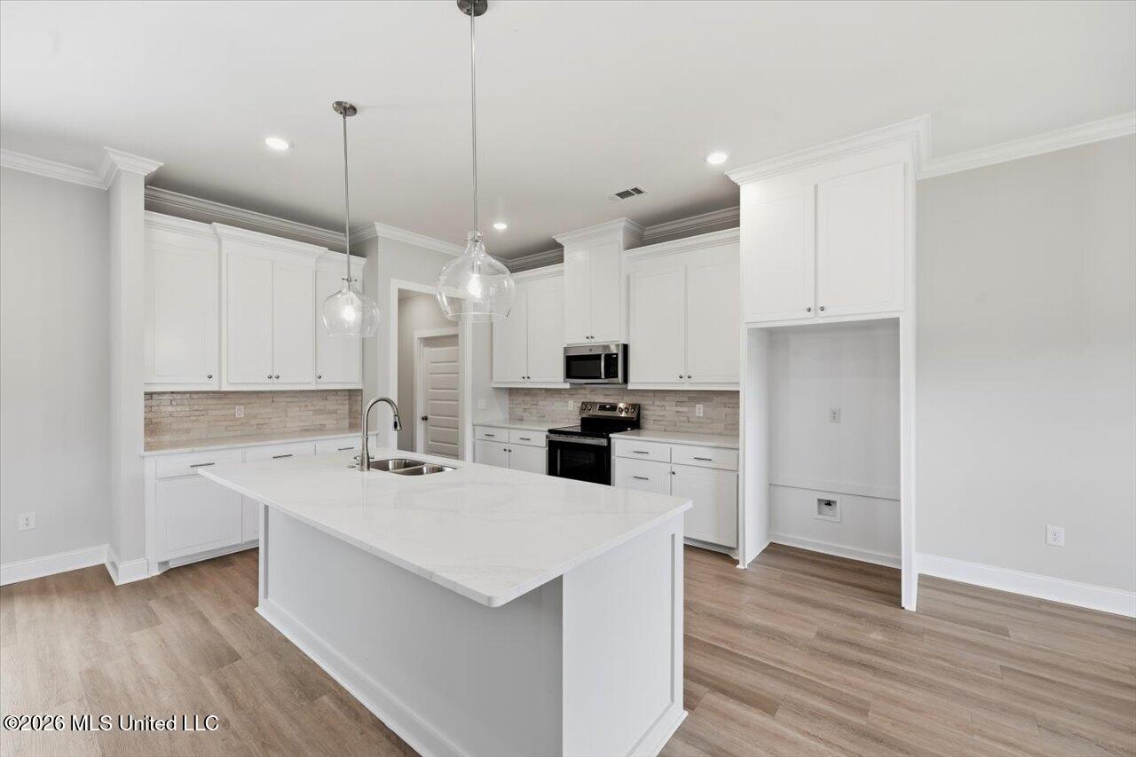 144 Stapleton Drive Property Photo 10