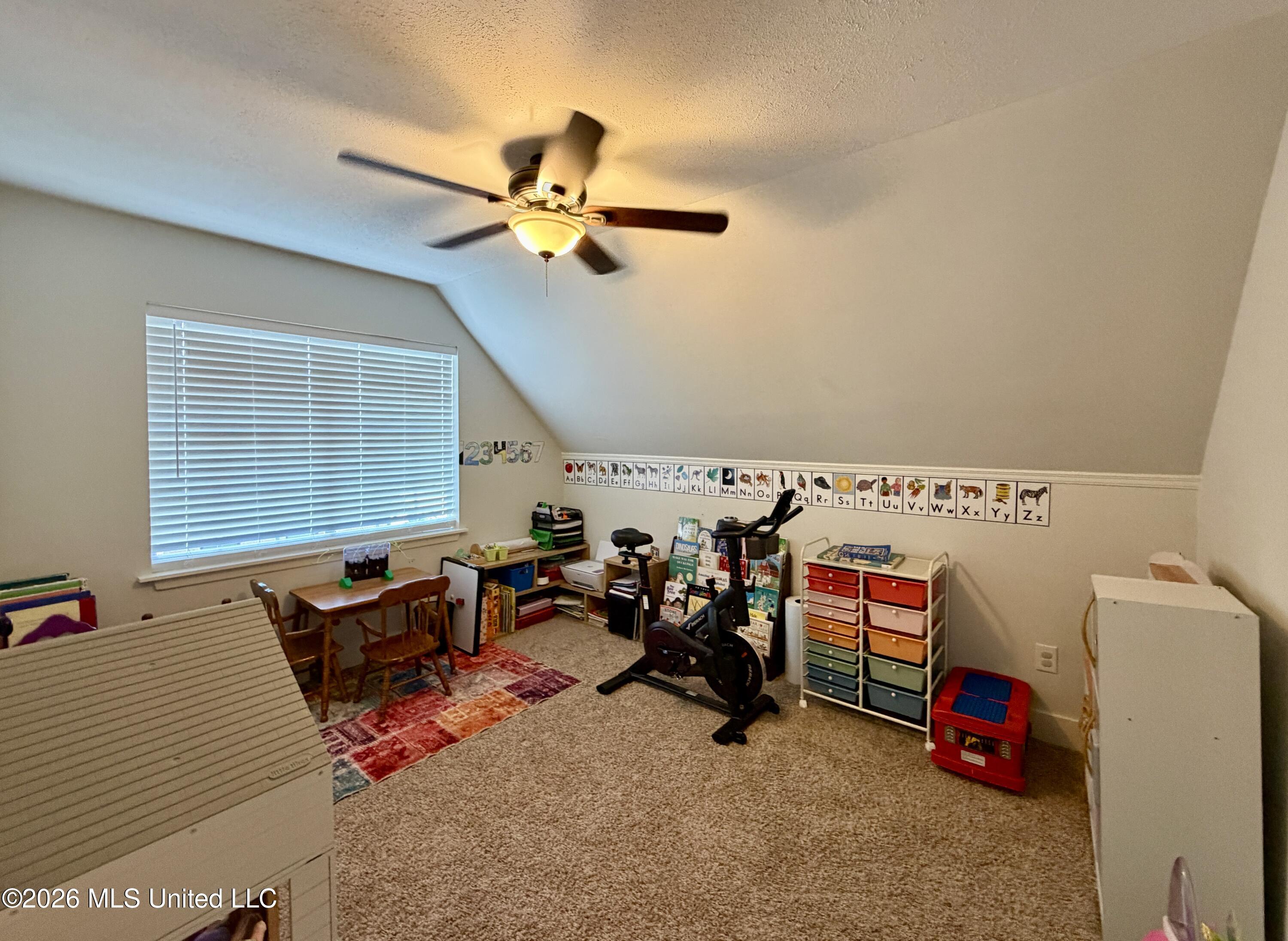 103 Los Pueblos Drive Property Photo 32