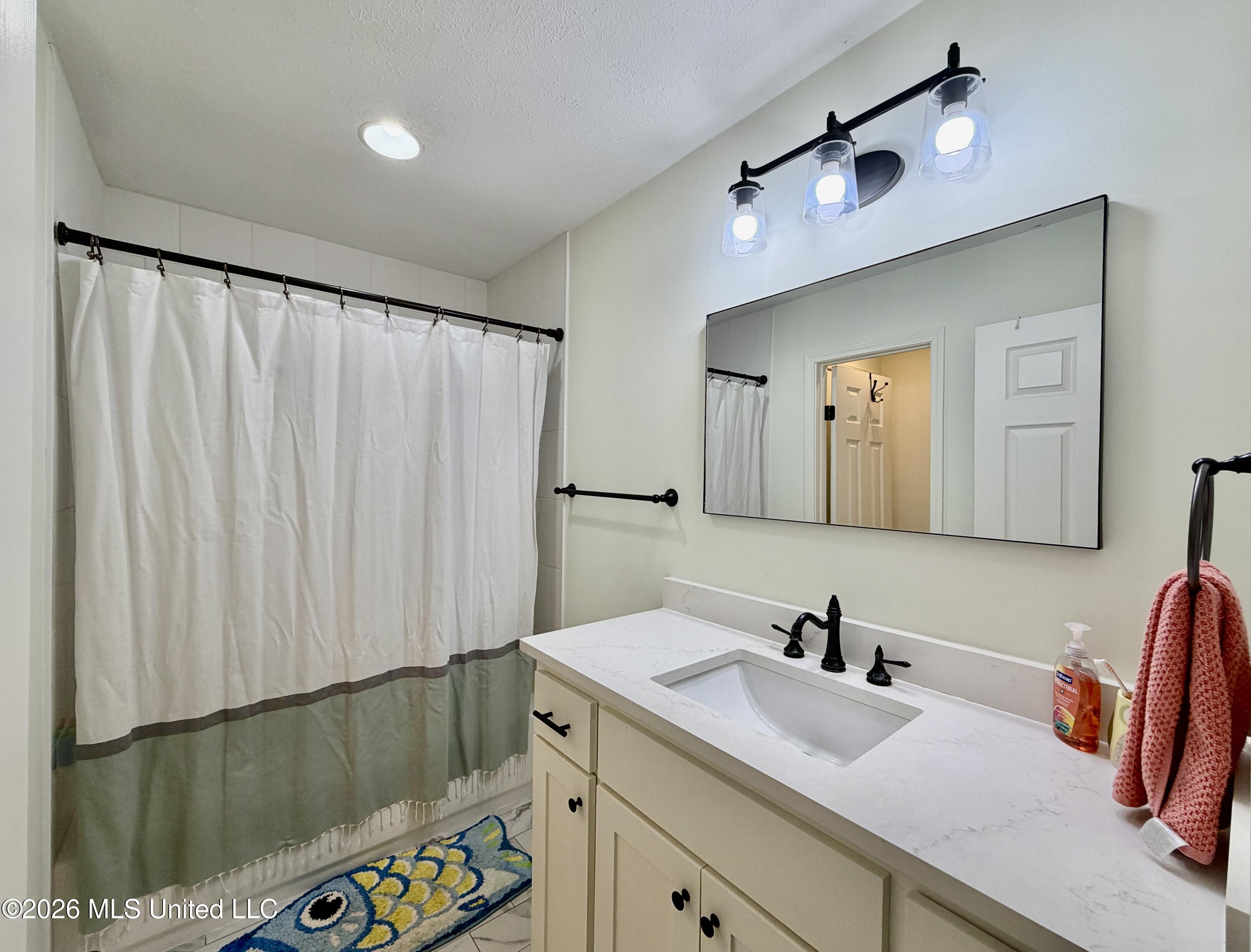 103 Los Pueblos Drive Property Photo 34