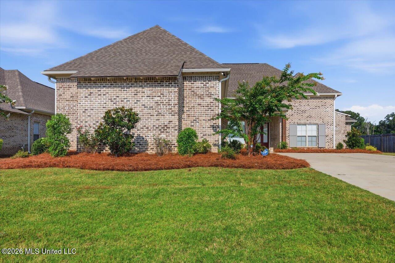 615 Crossvine Ridge Property Photo 2