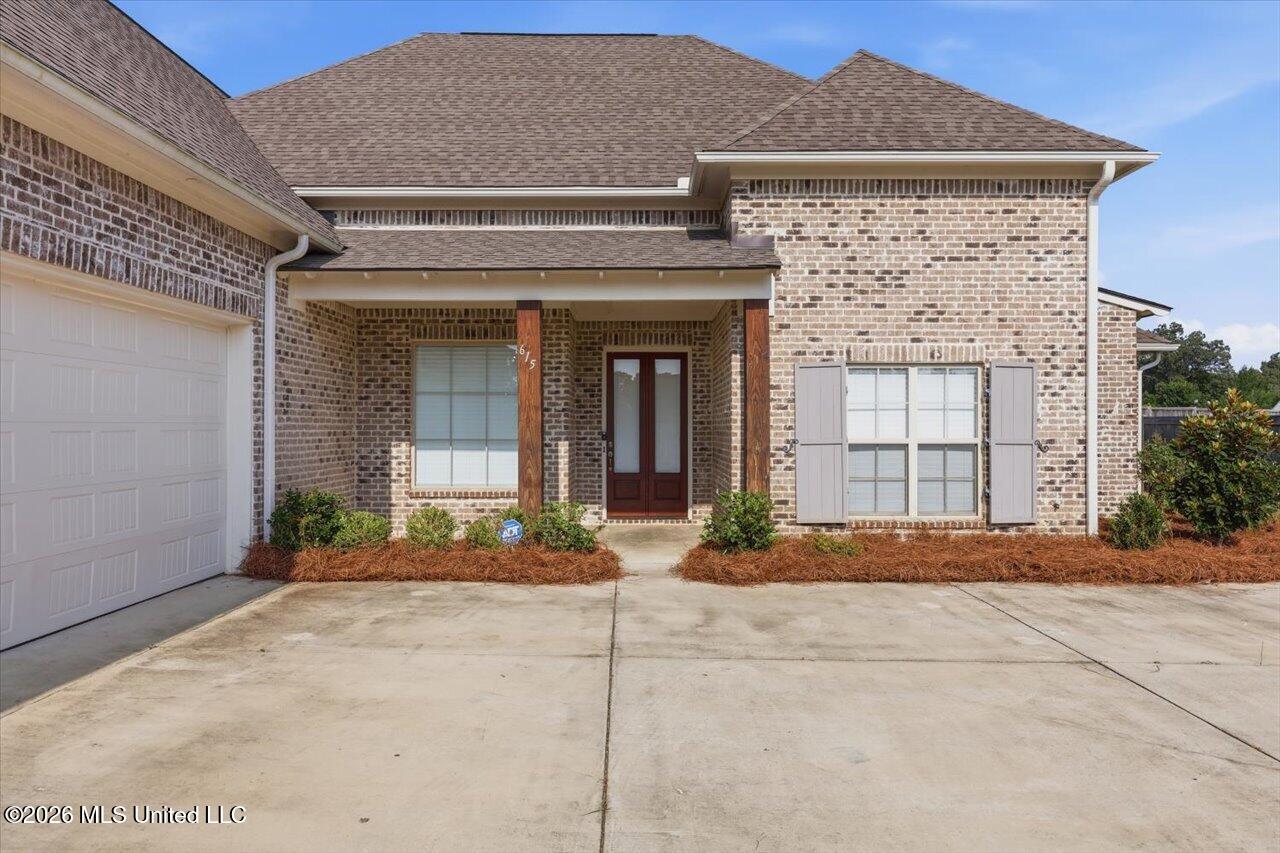 615 Crossvine Ridge Property Photo 3