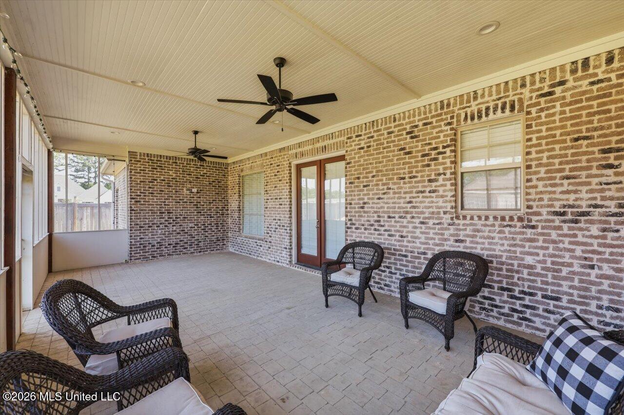 615 Crossvine Ridge Property Photo 34