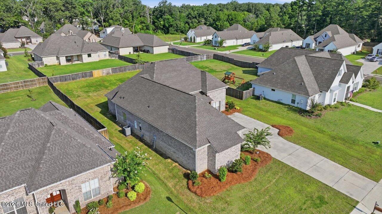 615 Crossvine Ridge Property Photo 42