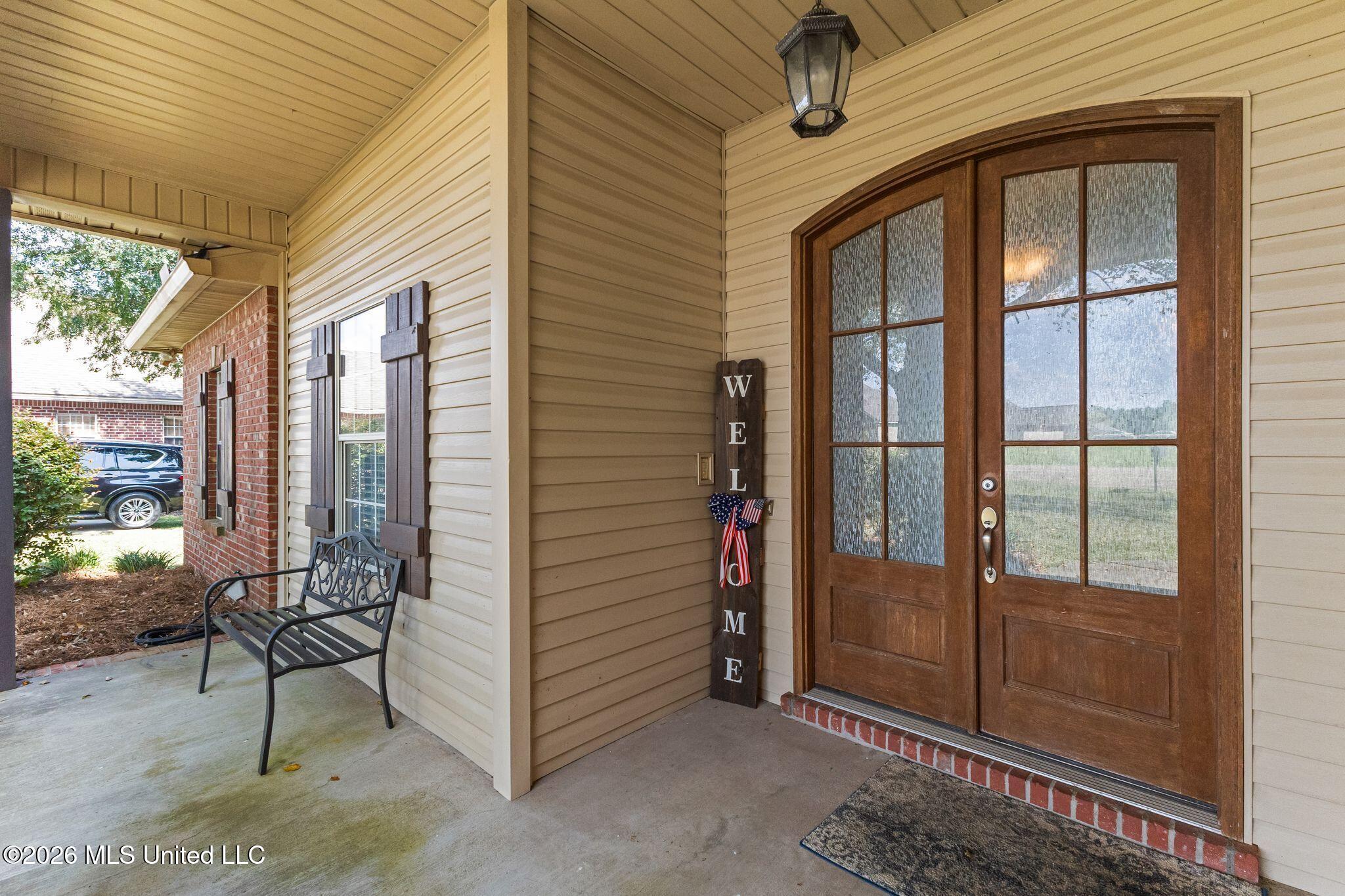 25 Lakeland Circle Property Photo 4