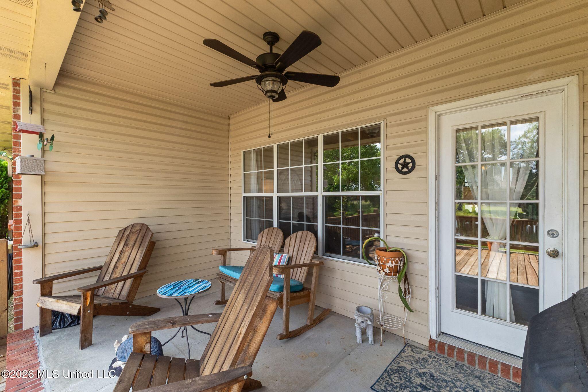 25 Lakeland Circle Property Photo 29