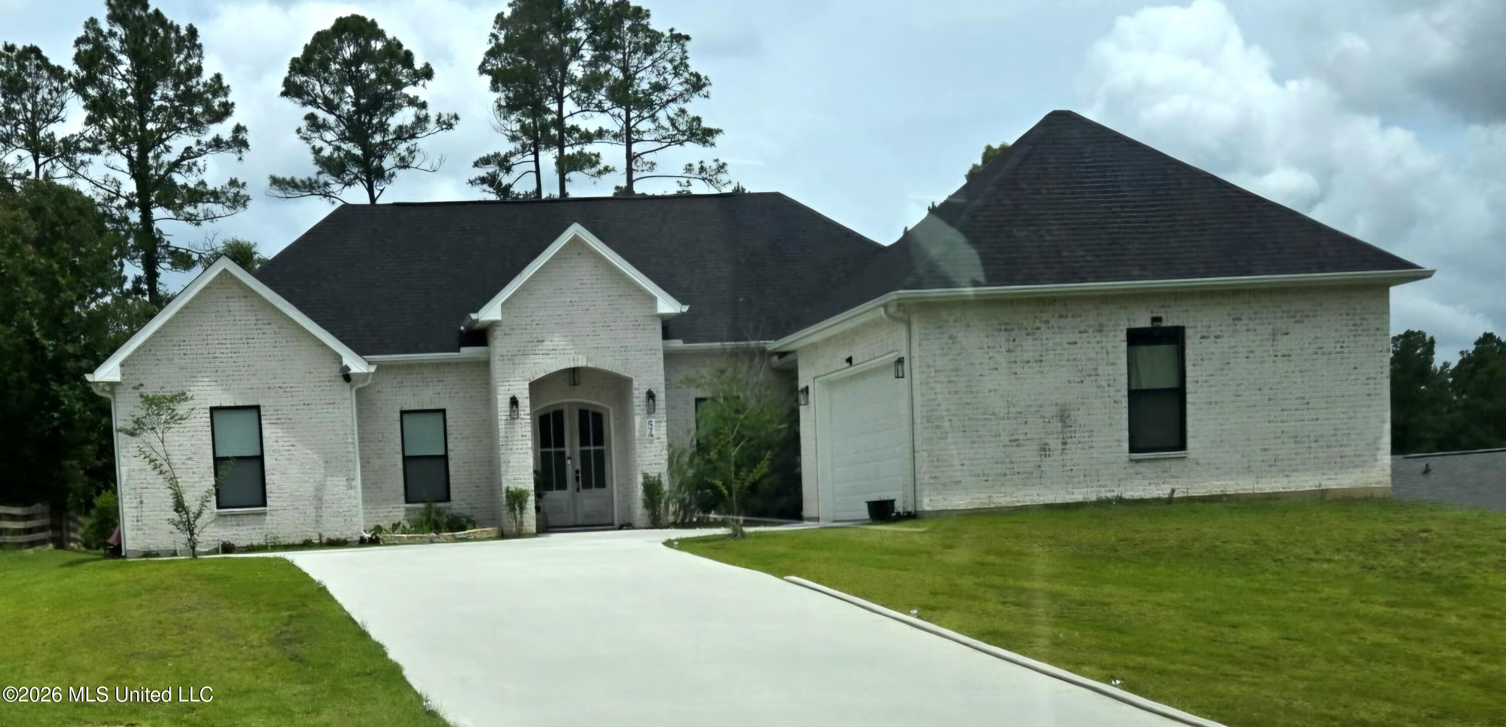 17 Forrest View Drive Property Photo 1