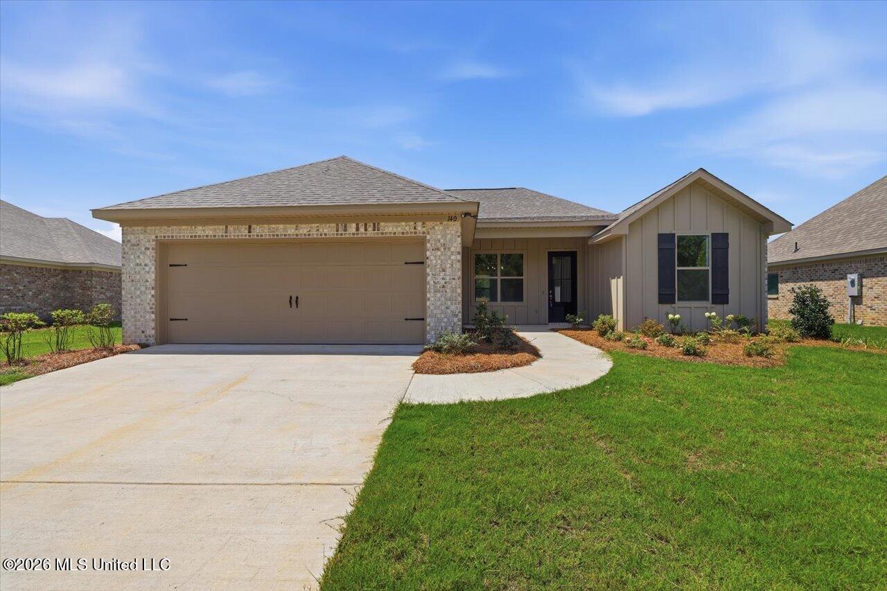 140 Stapleton Drive Property Photo 1