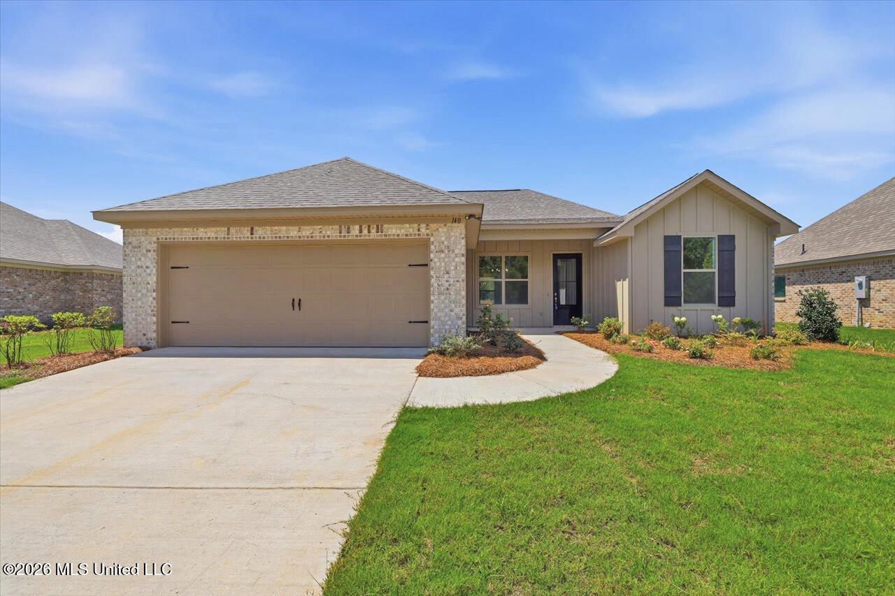 140 Stapleton Drive Property Photo 2