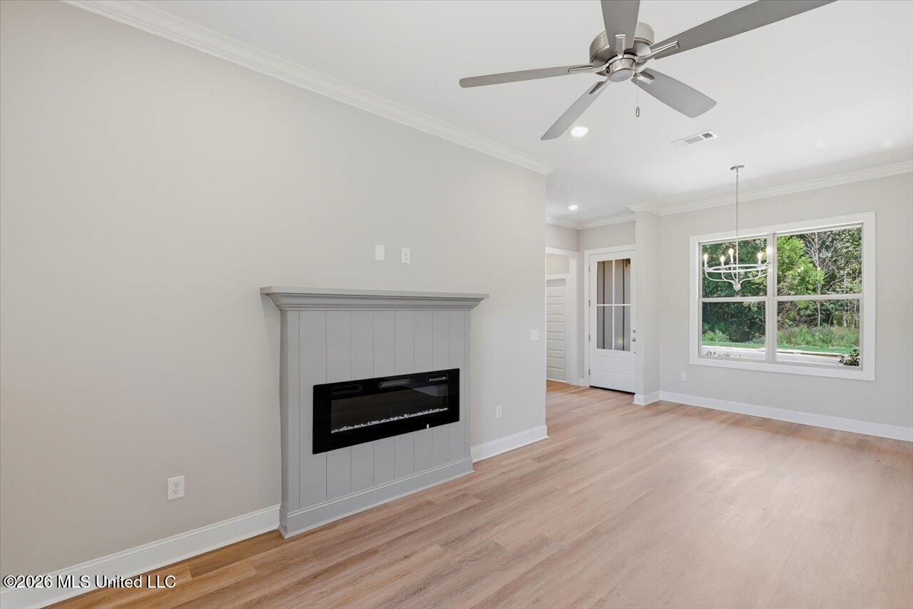 140 Stapleton Drive Property Photo 5