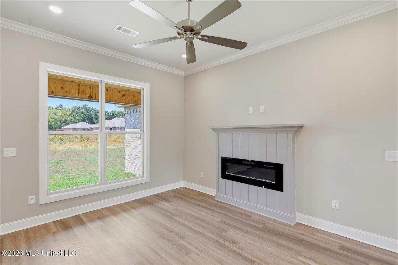 140 Stapleton Drive Property Photo 7