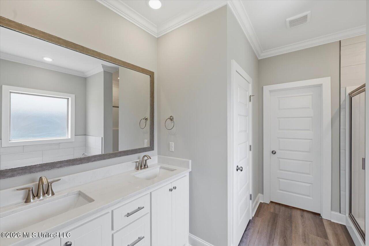 140 Stapleton Drive Property Photo 14