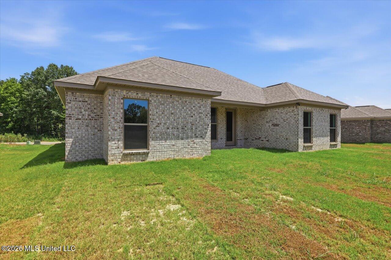140 Stapleton Drive Property Photo 22