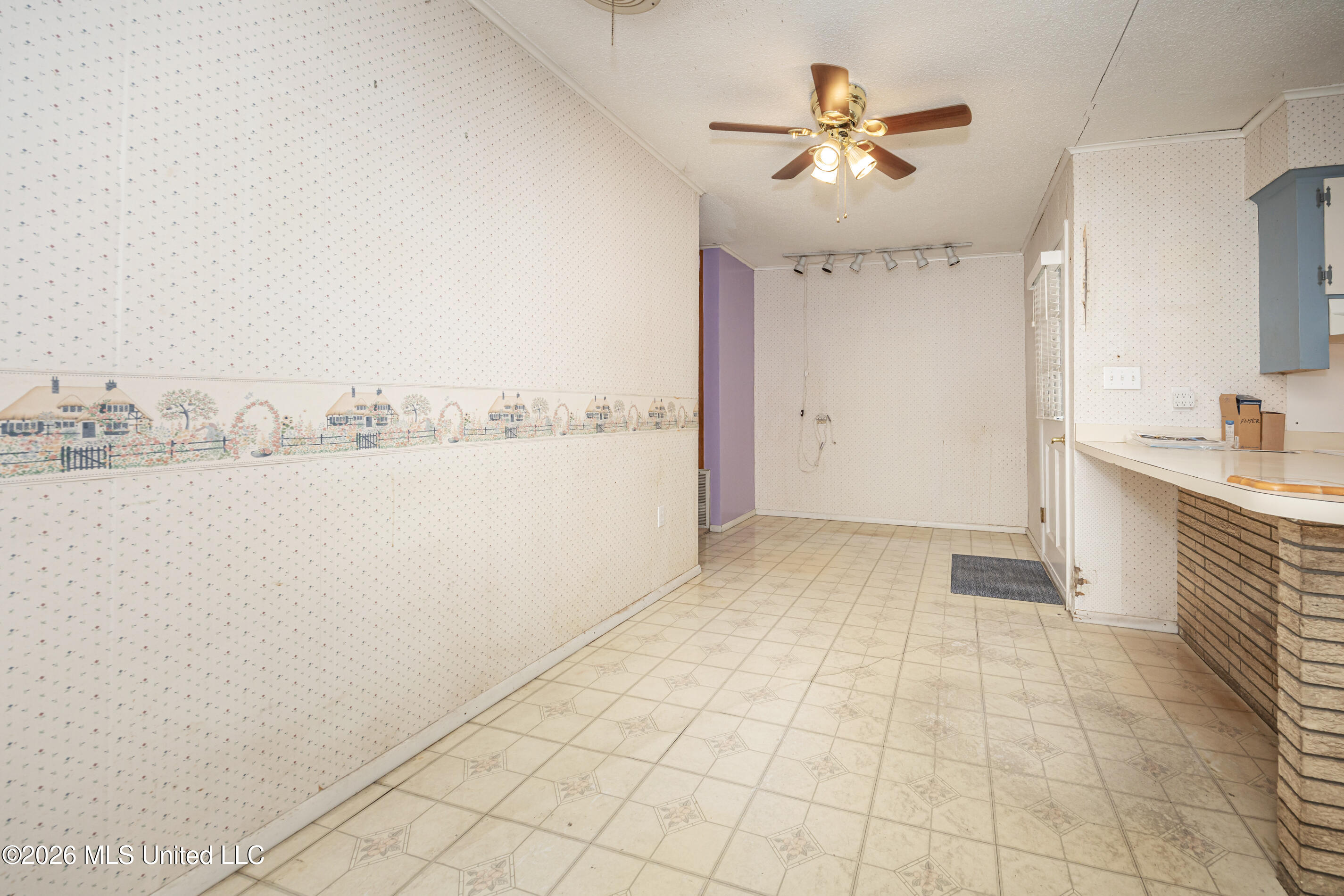 110 Elliott Place Property Photo 28