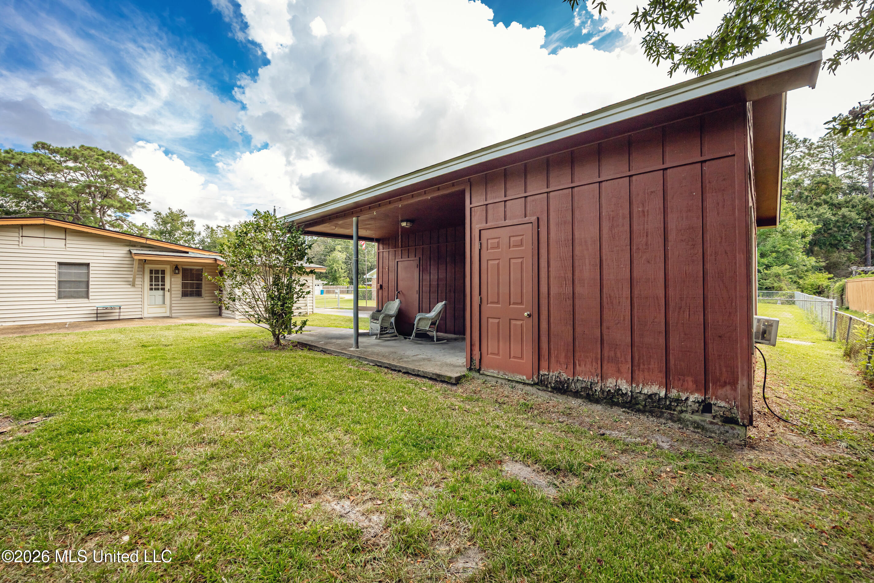 110 Elliott Place Property Photo 44