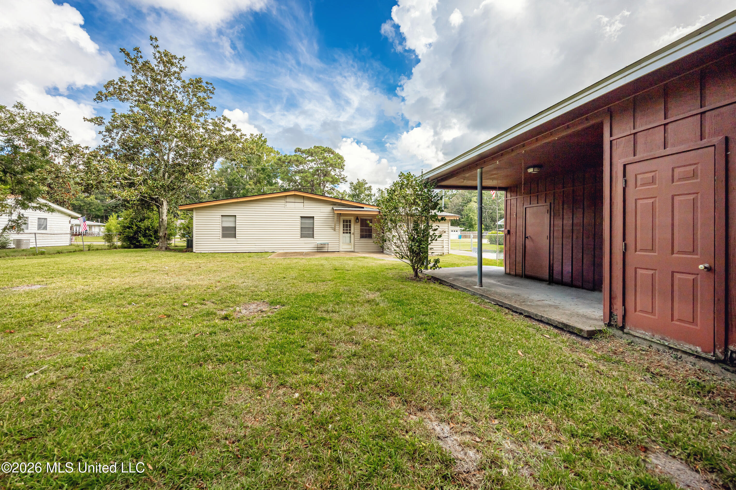110 Elliott Place Property Photo 45