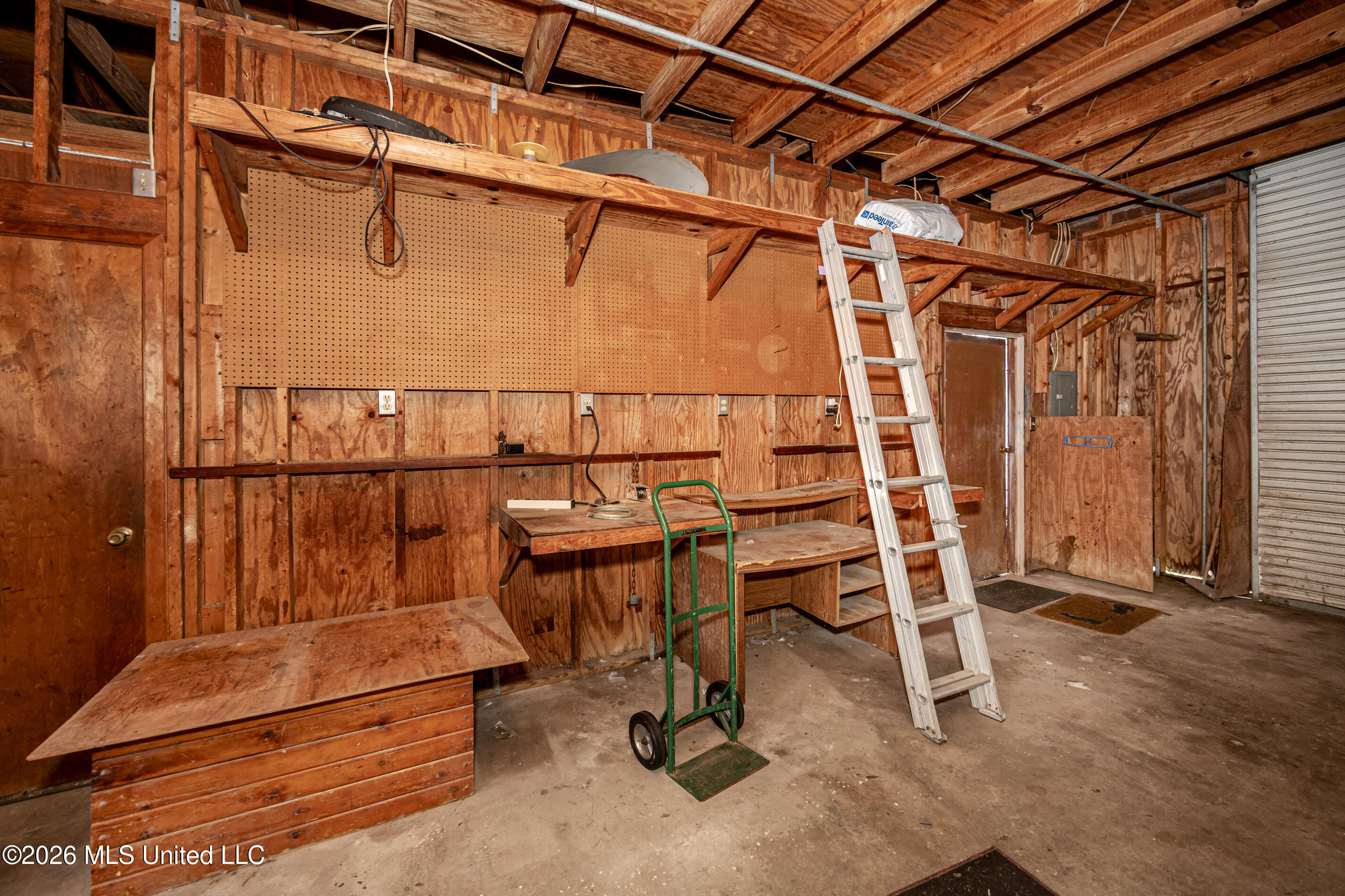 110 Elliott Place Property Photo 53