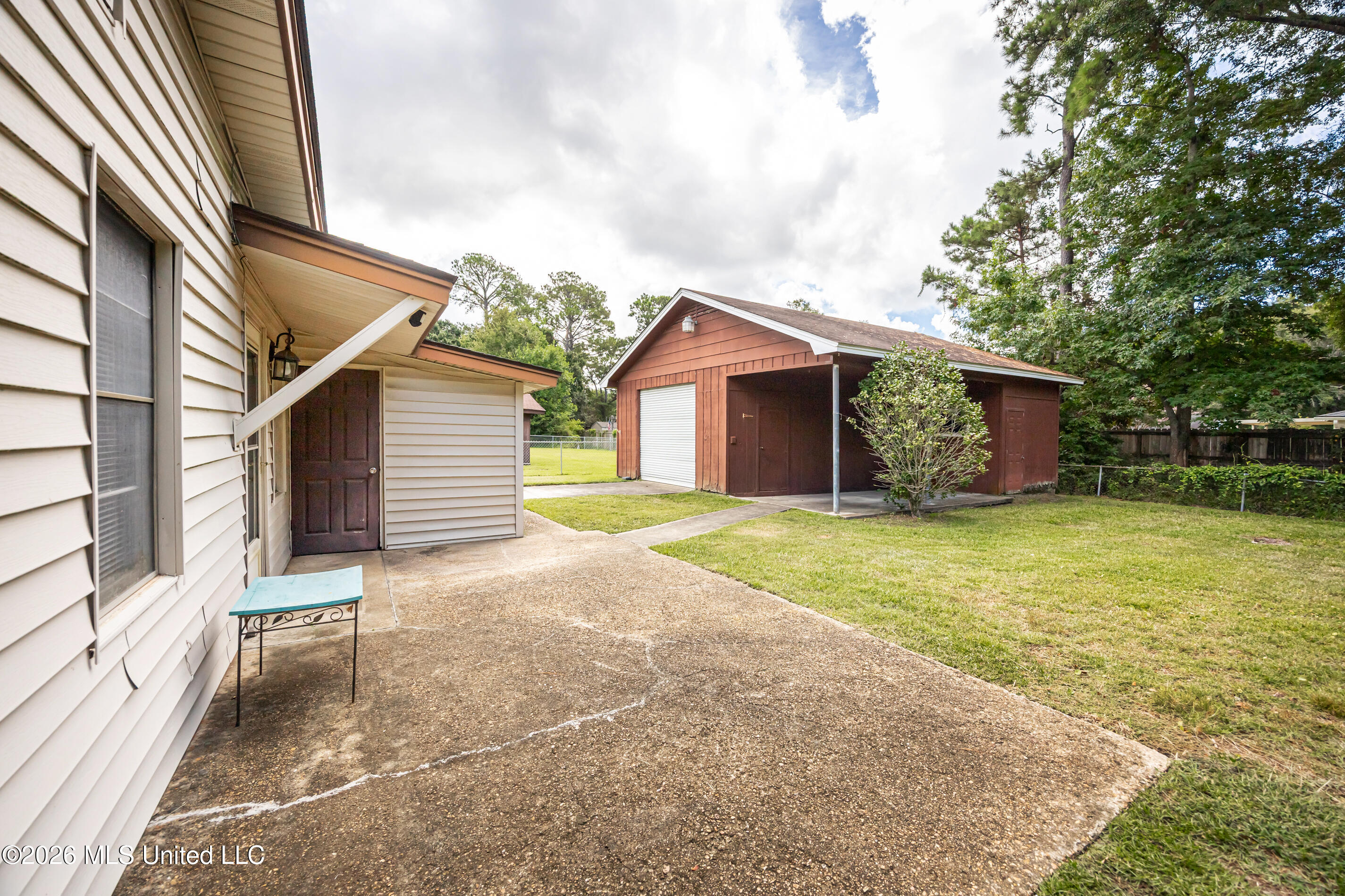 110 Elliott Place Property Photo 55