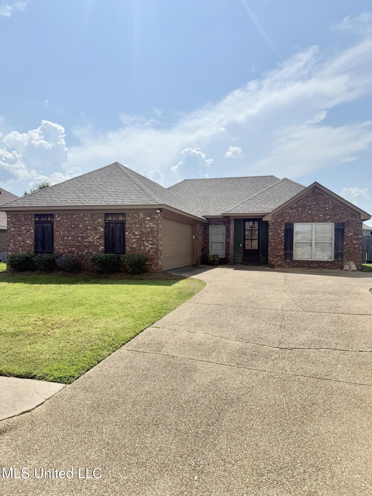 107 Millhouse Drive Property Photo 1